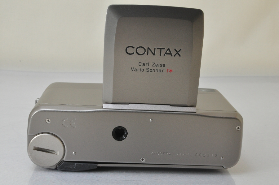 Contax TVSⅢ Compact camera mega test: The Contax Tvs III, hot property
