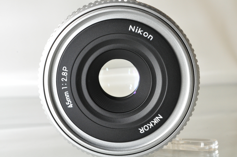 極上品 Nikon Ai-s Nikkor 45mm F/2.8 P Silver MF Lens w/Box